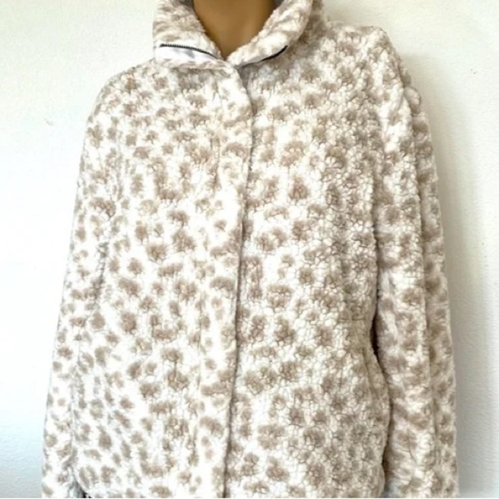 Thread & Supply Cream and Brown Teddy Jacket Cozy Fleece